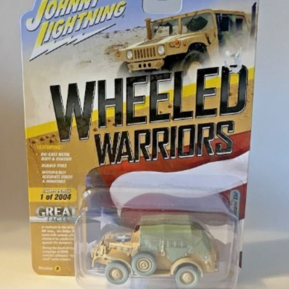NEW Johnny Lightning Wheeled Warriors WWII Dodge WC57 Command Car